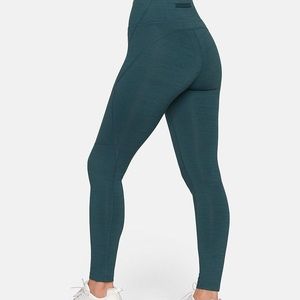 TechSweat 7/8 Leggings with matching Crop Top